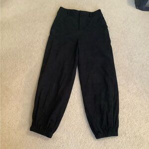 Forever 21 Black High Rise Balloon Barrel Leg Pants Size Medium 8/10 joggers